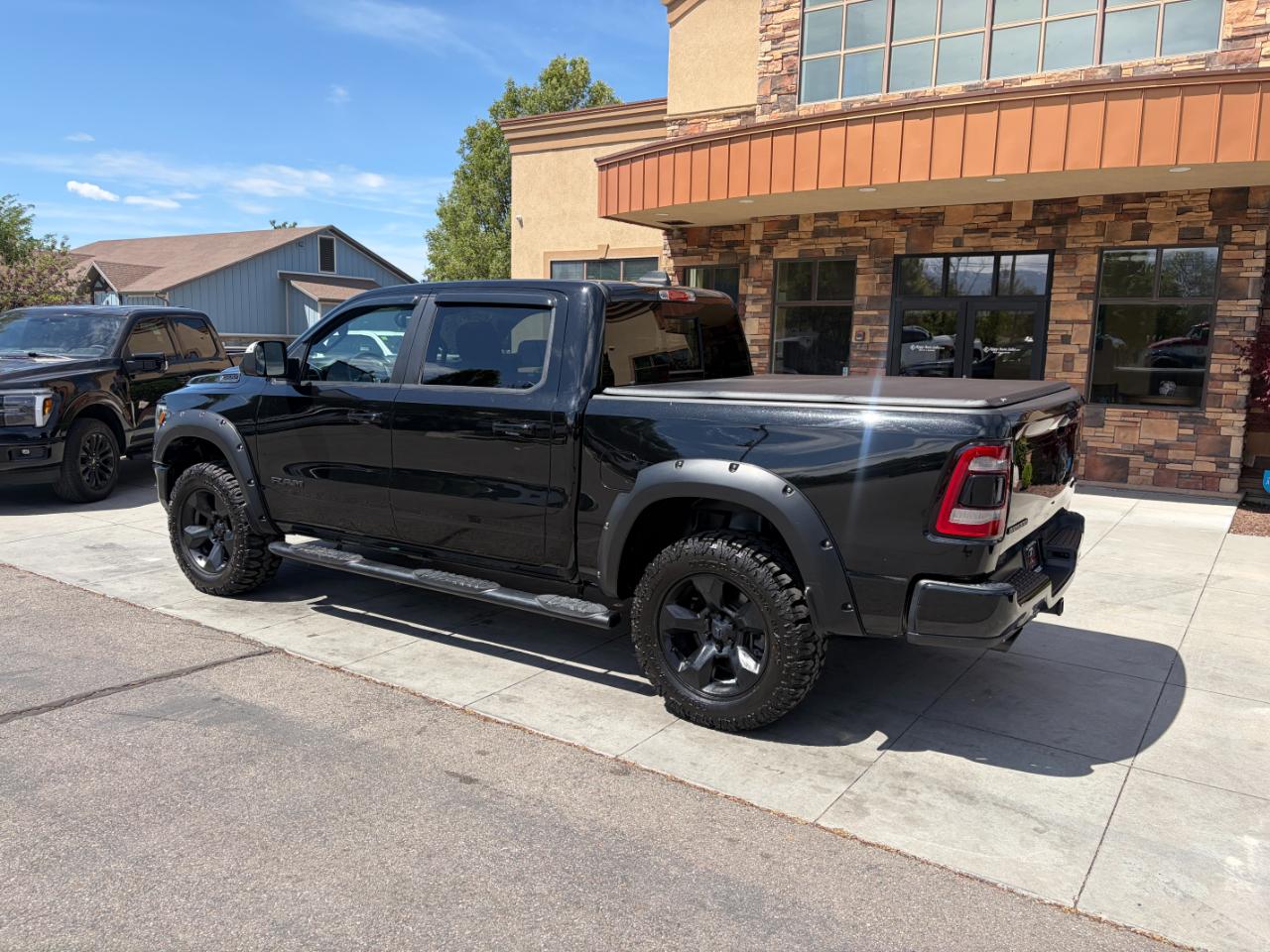 RAM 1500 Big Horn/Lone Star 4x4 Crew Cab 5'7" Box 2019
