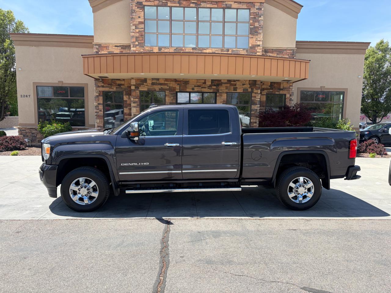 GMC Sierra 3500HD 4WD Crew Cab 153.7" Denali 2016
