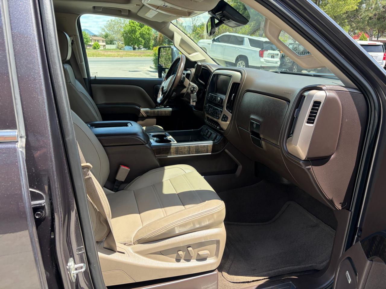 GMC Sierra 3500HD 4WD Crew Cab 153.7" Denali 2016