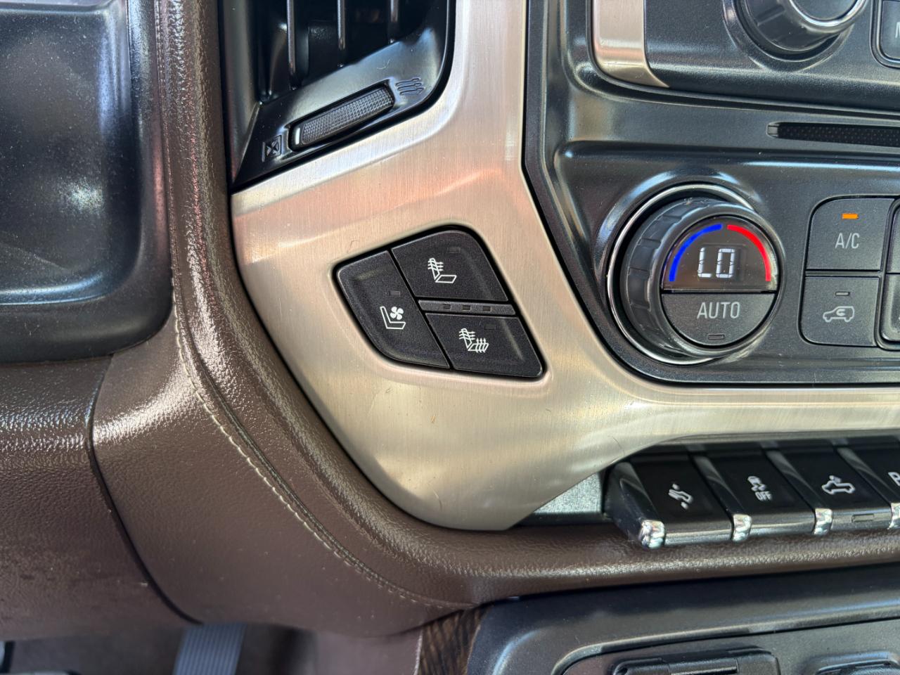 GMC Sierra 3500HD 4WD Crew Cab 153.7" Denali 2016
