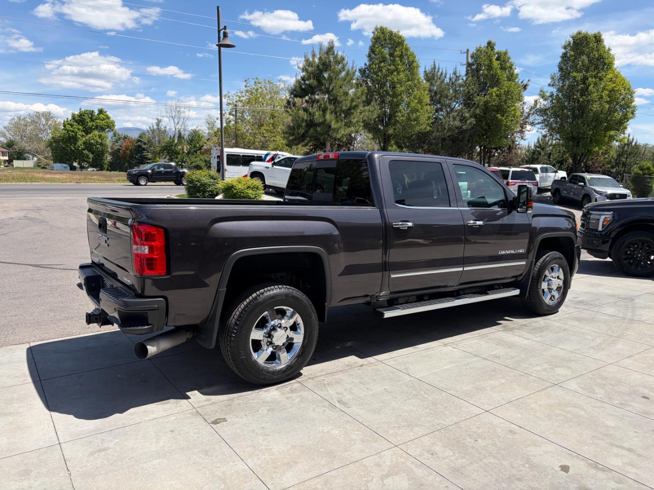 GMC Sierra 3500HD 4WD Crew Cab 153.7" Denali 2016