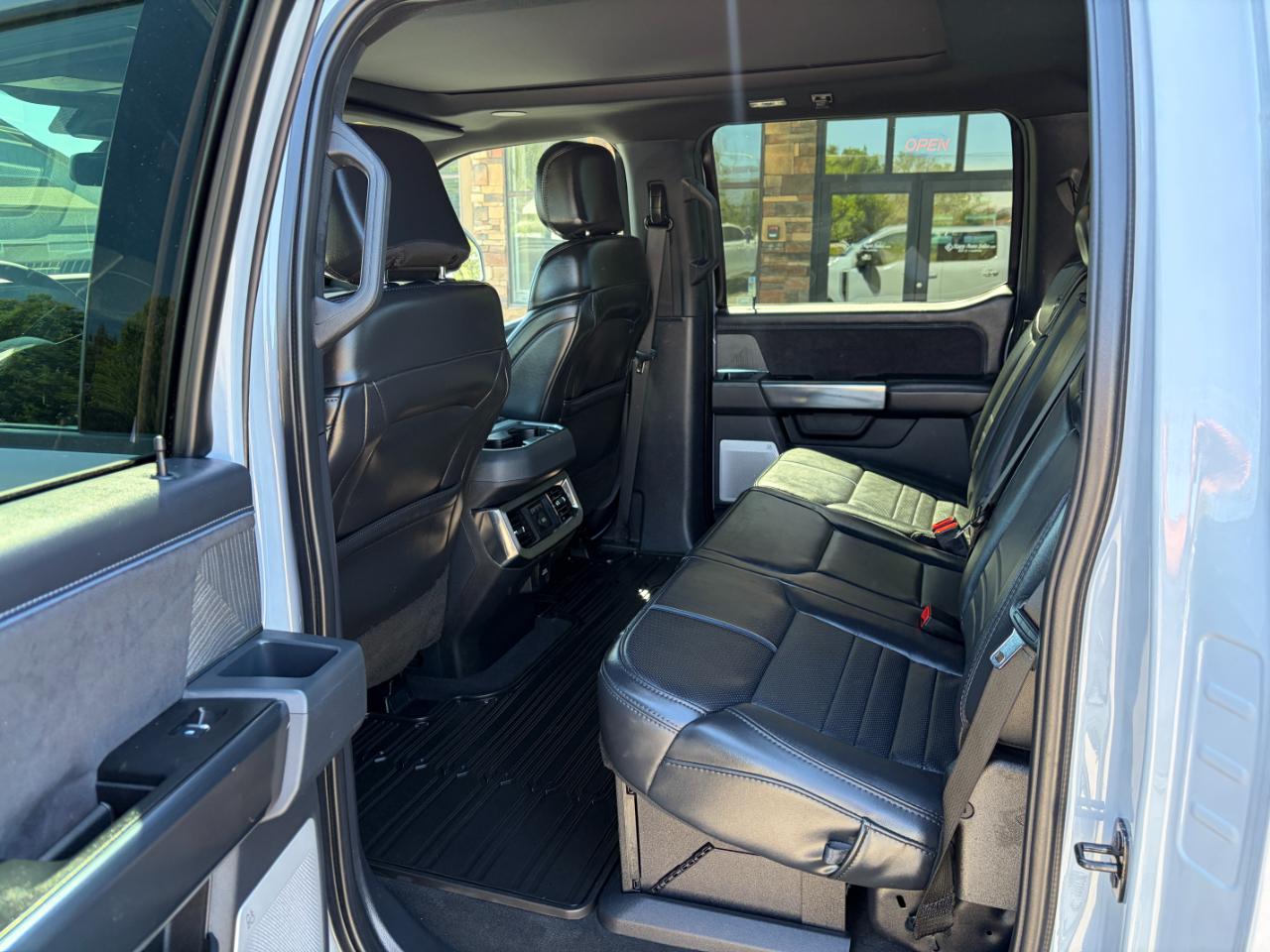 Ford Super Duty F-350 SRW Platinum 4WD Crew Cab 6.75' Box 2025