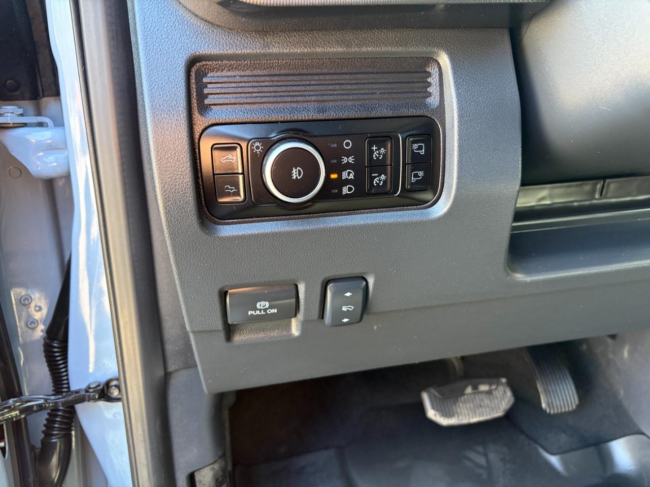 Ford Super Duty F-350 SRW Platinum 4WD Crew Cab 6.75' Box 2025