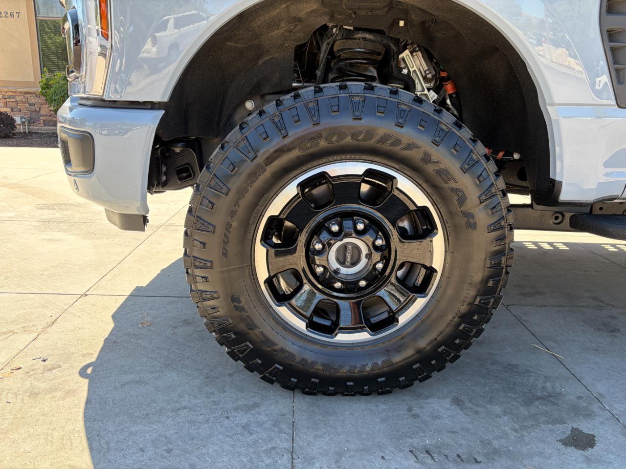 Ford Super Duty F-350 SRW Platinum 4WD Crew Cab 6.75' Box 2025