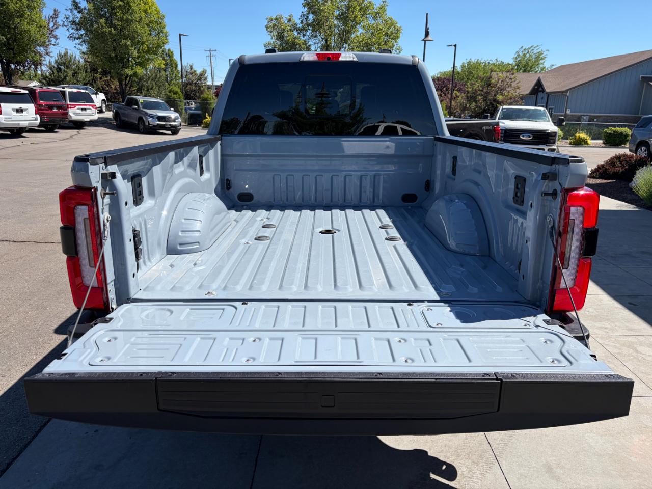 Ford Super Duty F-350 SRW Platinum 4WD Crew Cab 6.75' Box 2025