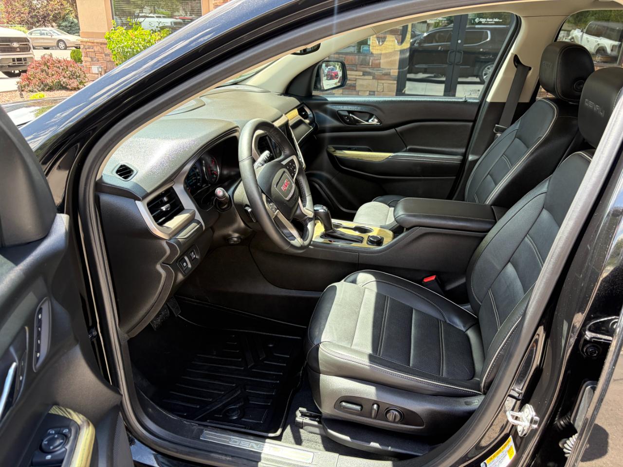GMC Acadia AWD 4dr Denali 2018