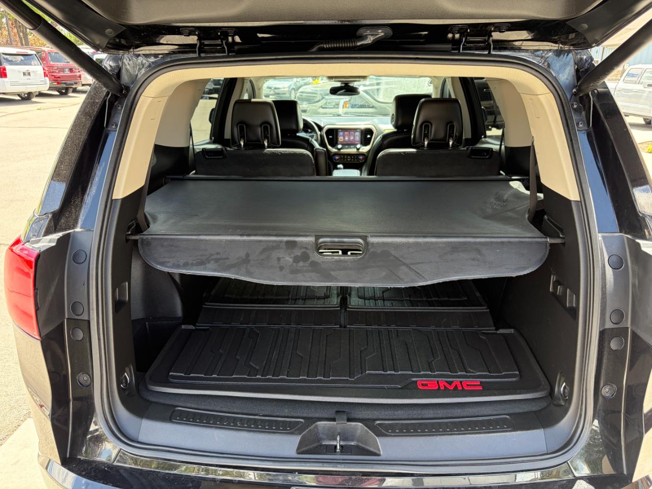 GMC Acadia AWD 4dr Denali 2018