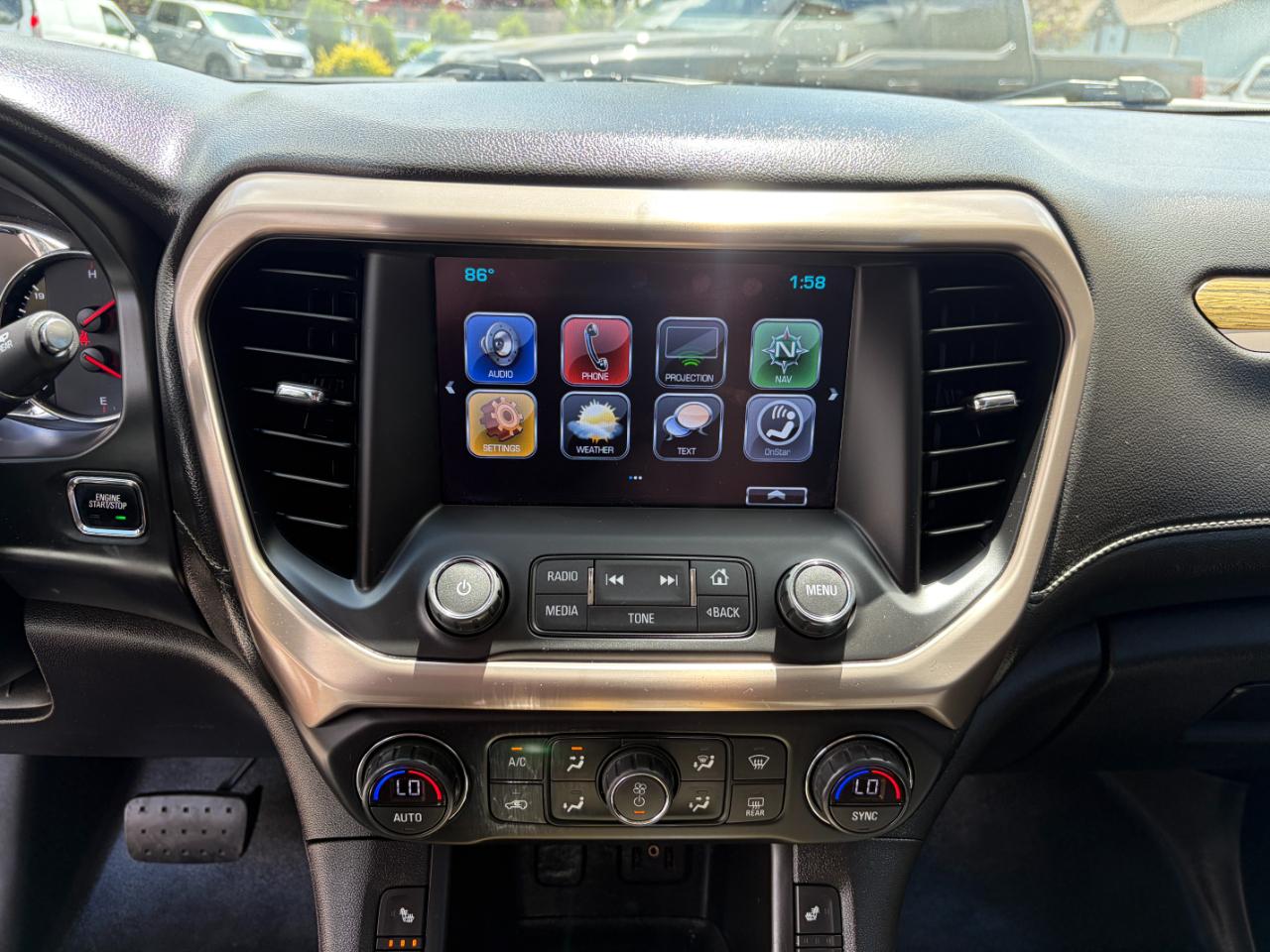 GMC Acadia AWD 4dr Denali 2018