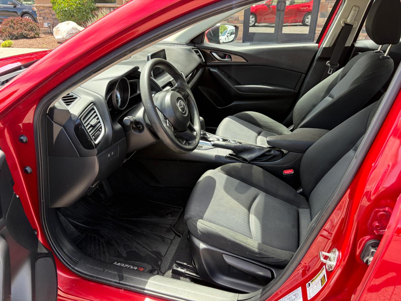 Mazda MAZDA3 4dr Sdn Auto i Sport 2015