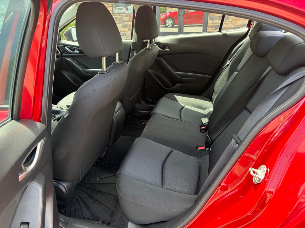 Mazda MAZDA3 4dr Sdn Auto i Sport 2015