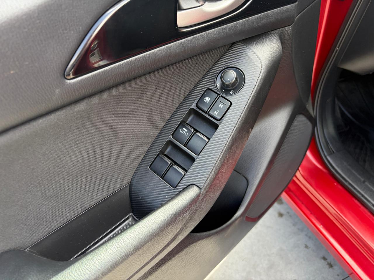 Mazda MAZDA3 4dr Sdn Auto i Sport 2015