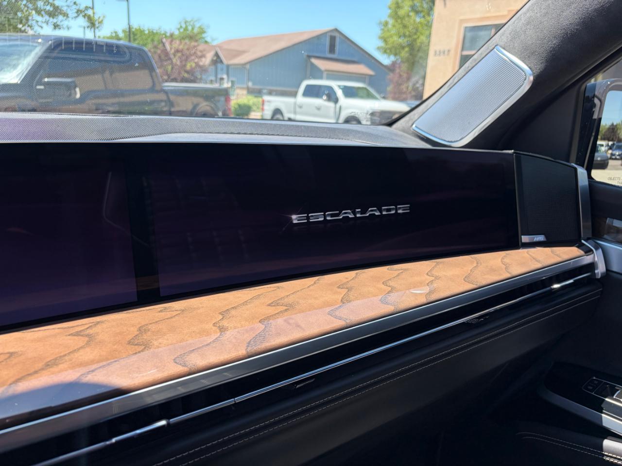 Cadillac Escalade 4WD 4dr Sport Platinum 2025
