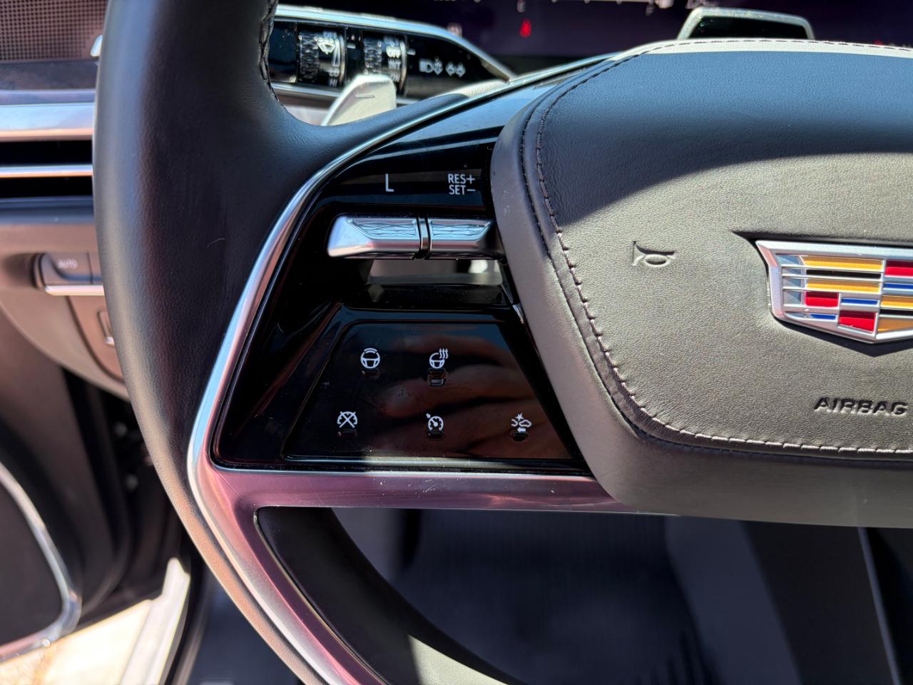 Cadillac Escalade 4WD 4dr Sport Platinum 2025
