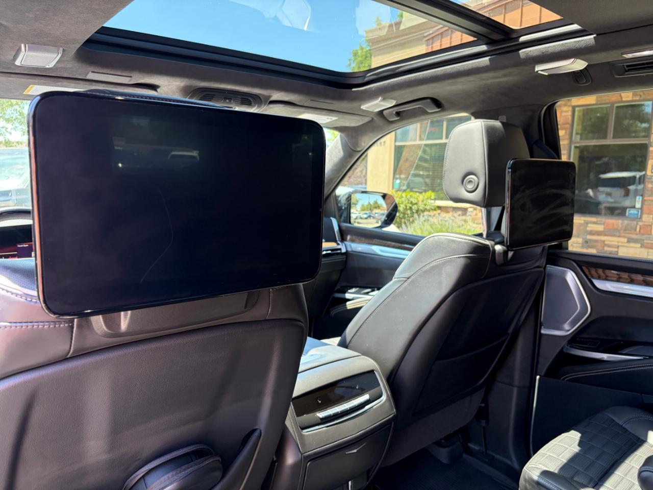 Cadillac Escalade 4WD 4dr Sport Platinum 2025