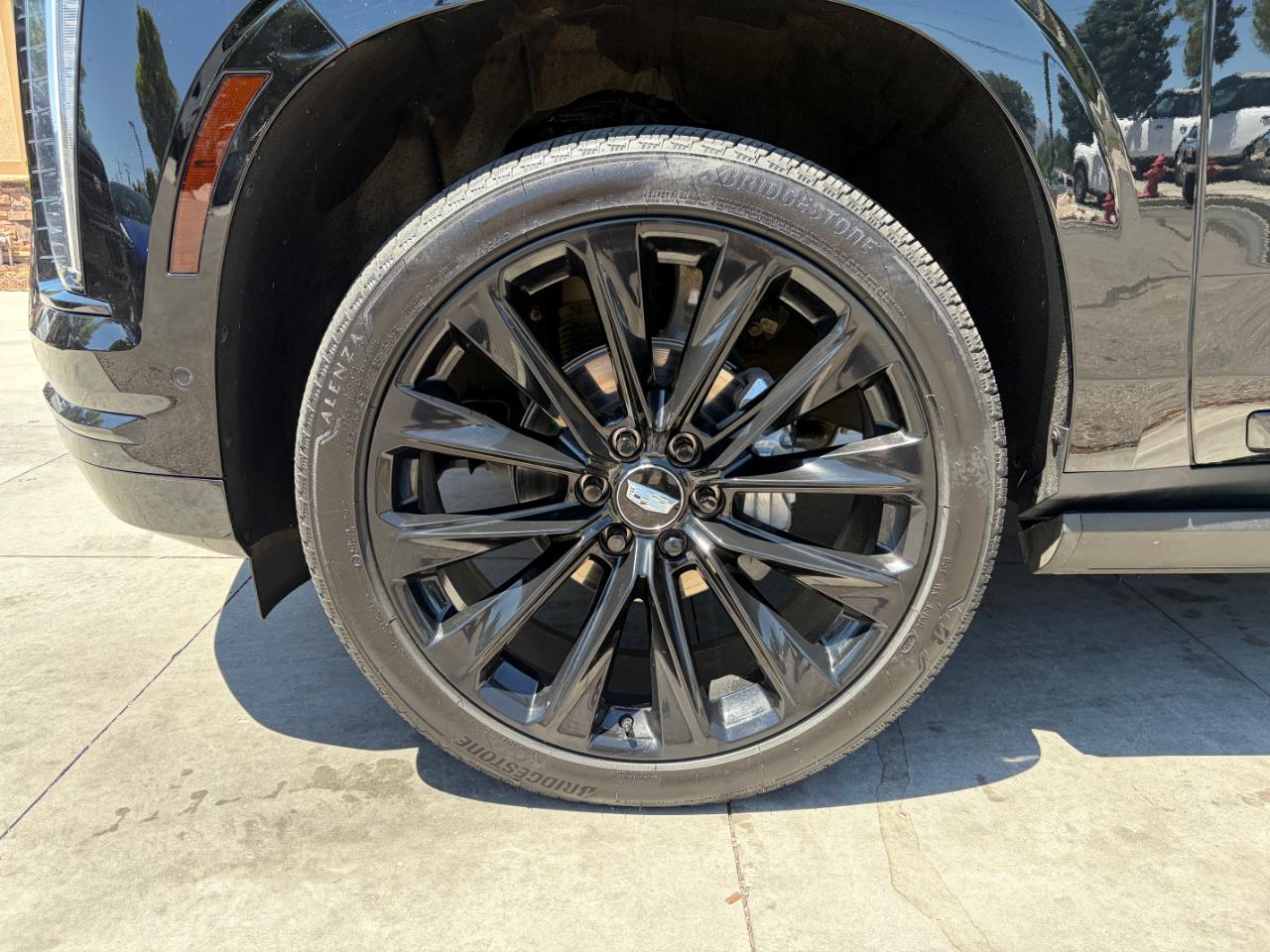 Cadillac Escalade 4WD 4dr Sport Platinum 2025