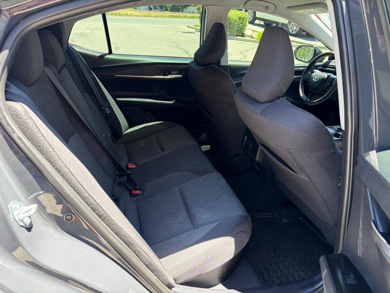 Toyota Camry LE AWD (Natl) 2025