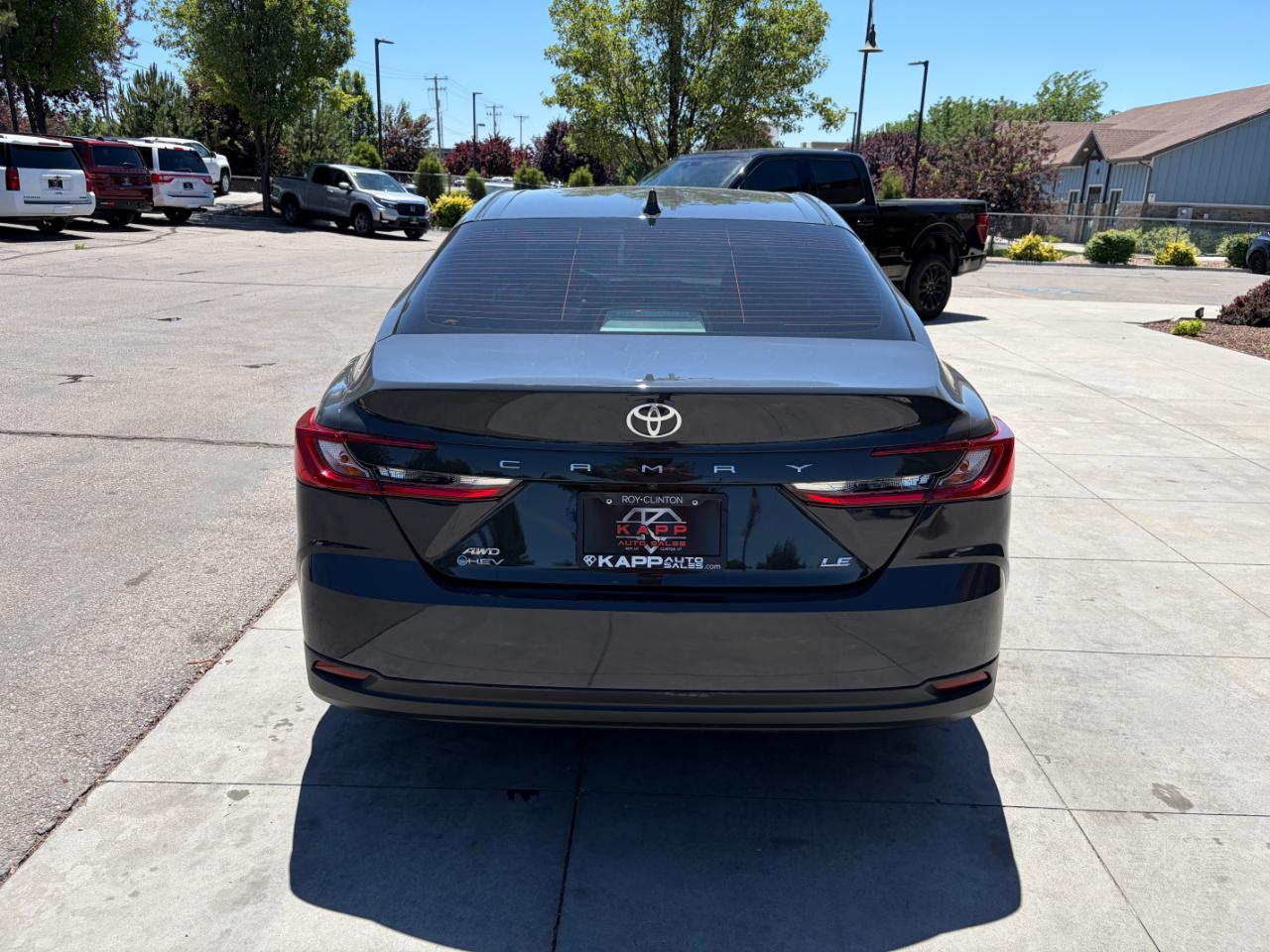 Toyota Camry LE AWD (Natl) 2025