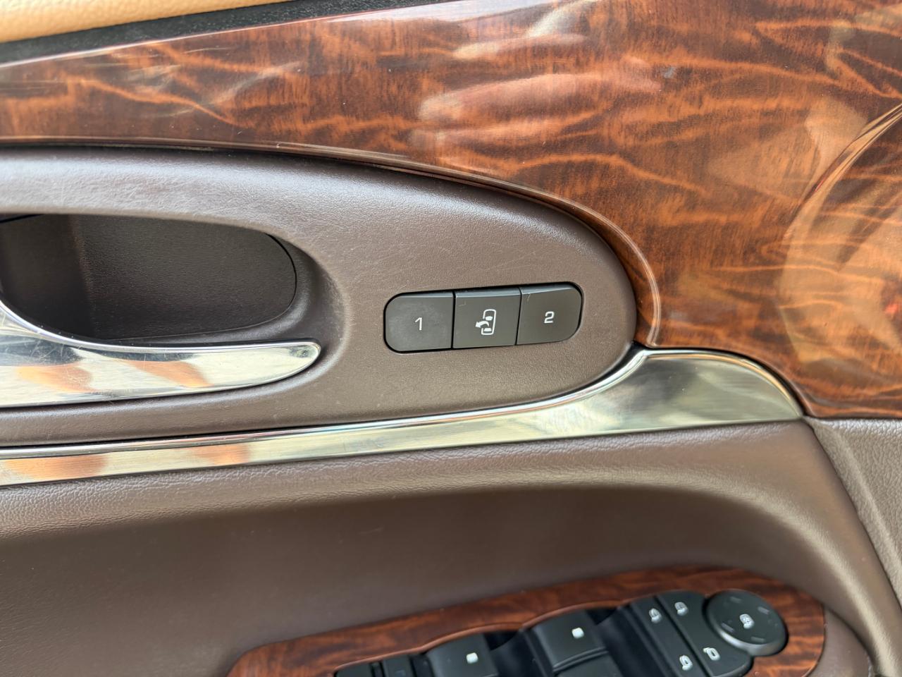 Buick Enclave AWD 4dr Premium 2017