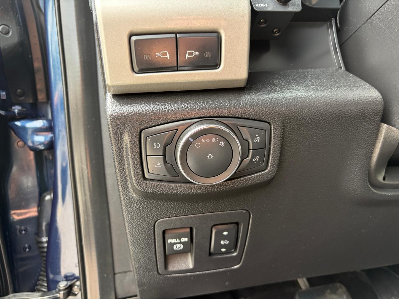 Ford F-150 Lariat 4WD SuperCrew 6.5' Box 2018
