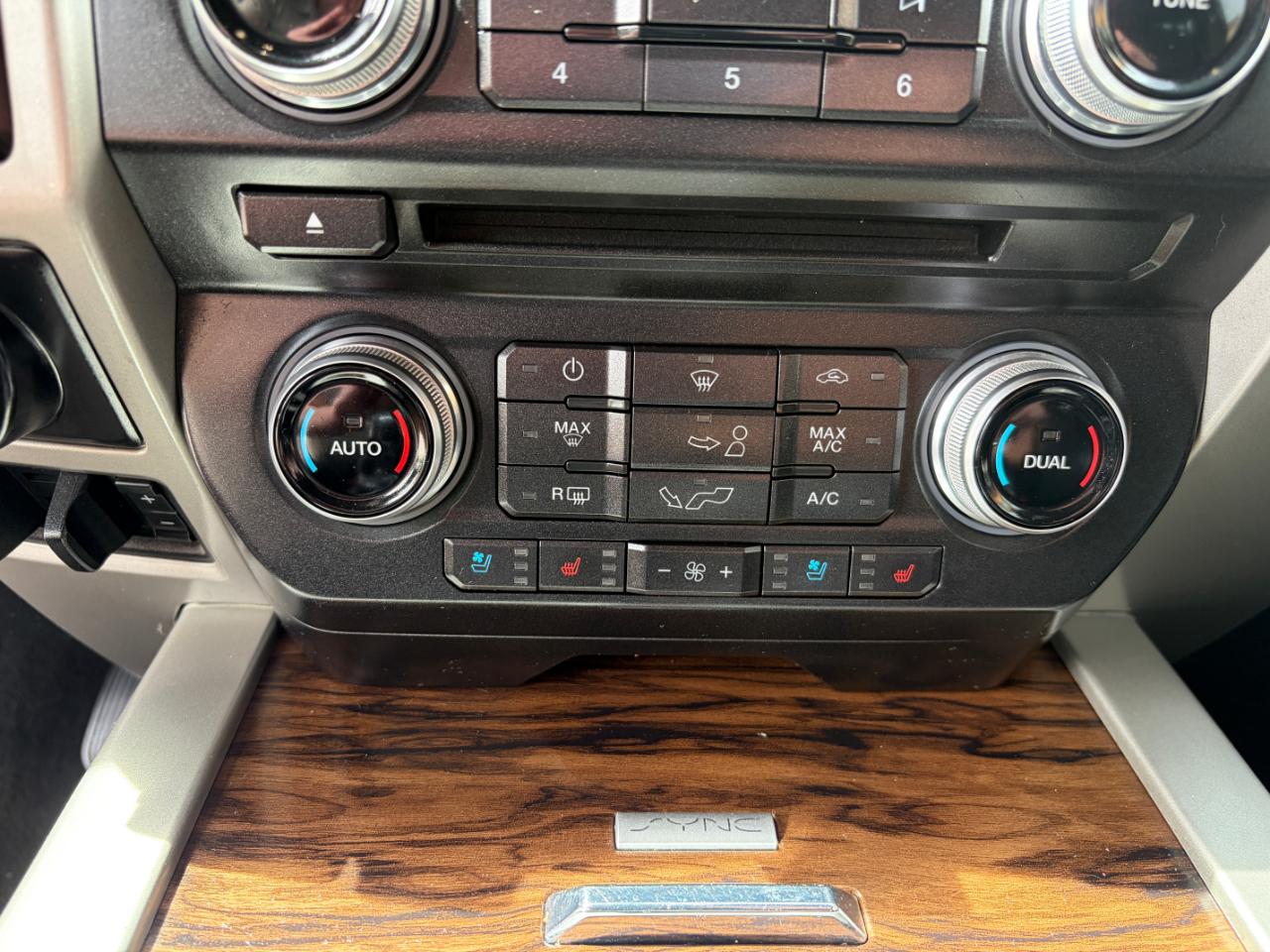 Ford F-150 Lariat 4WD SuperCrew 6.5' Box 2018
