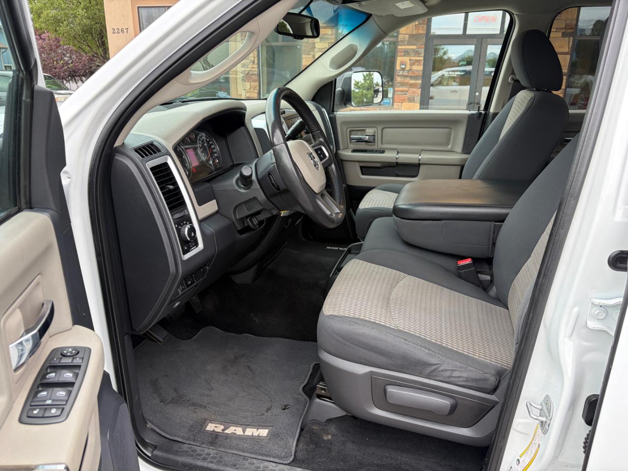Dodge Ram 2500 4WD Crew Cab 149" SLT 2010