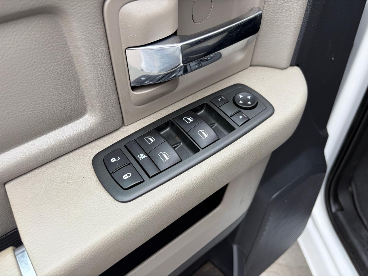 Dodge Ram 2500 4WD Crew Cab 149" SLT 2010