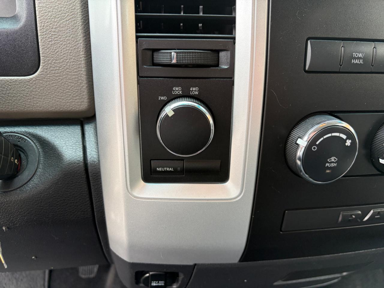 Dodge Ram 2500 4WD Crew Cab 149" SLT 2010