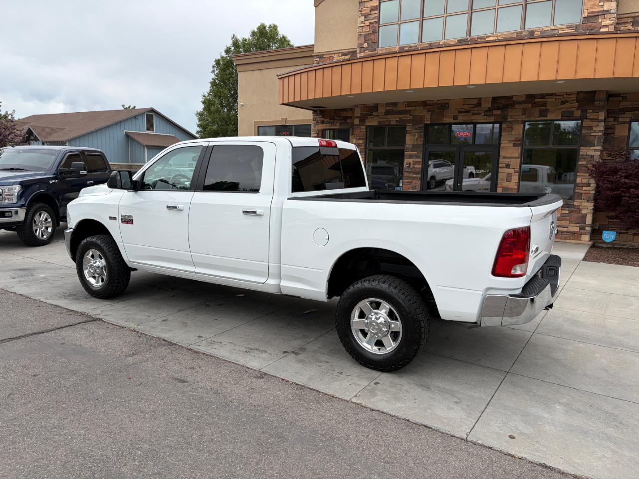 Dodge Ram 2500 4WD Crew Cab 149" SLT 2010