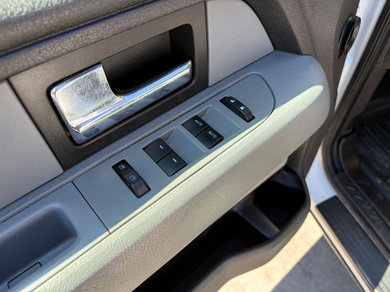 Ford F-150 4WD SuperCrew 145" XLT 2014