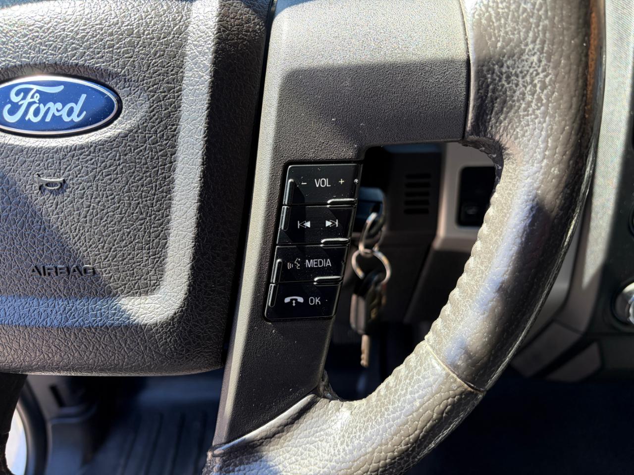 Ford F-150 4WD SuperCrew 145" XLT 2014