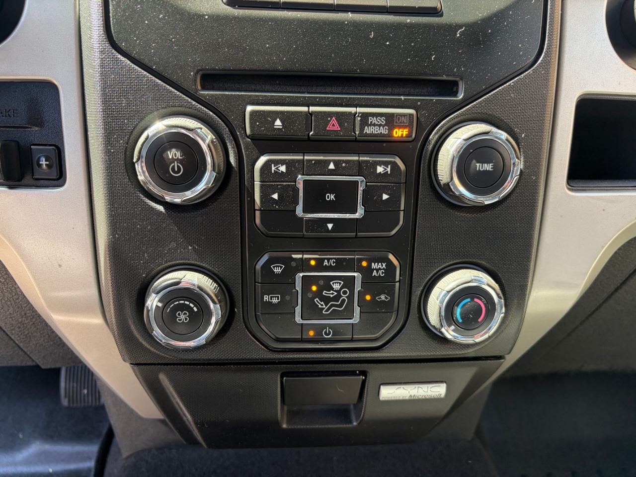 Ford F-150 4WD SuperCrew 145" XLT 2014