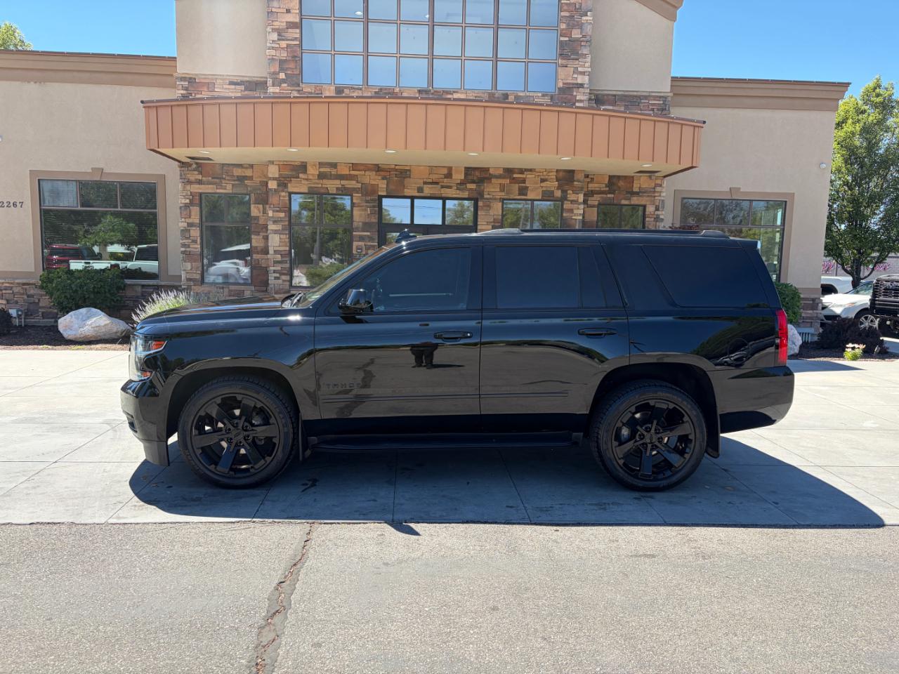 Chevrolet Tahoe 4WD 4dr Premier 2019
