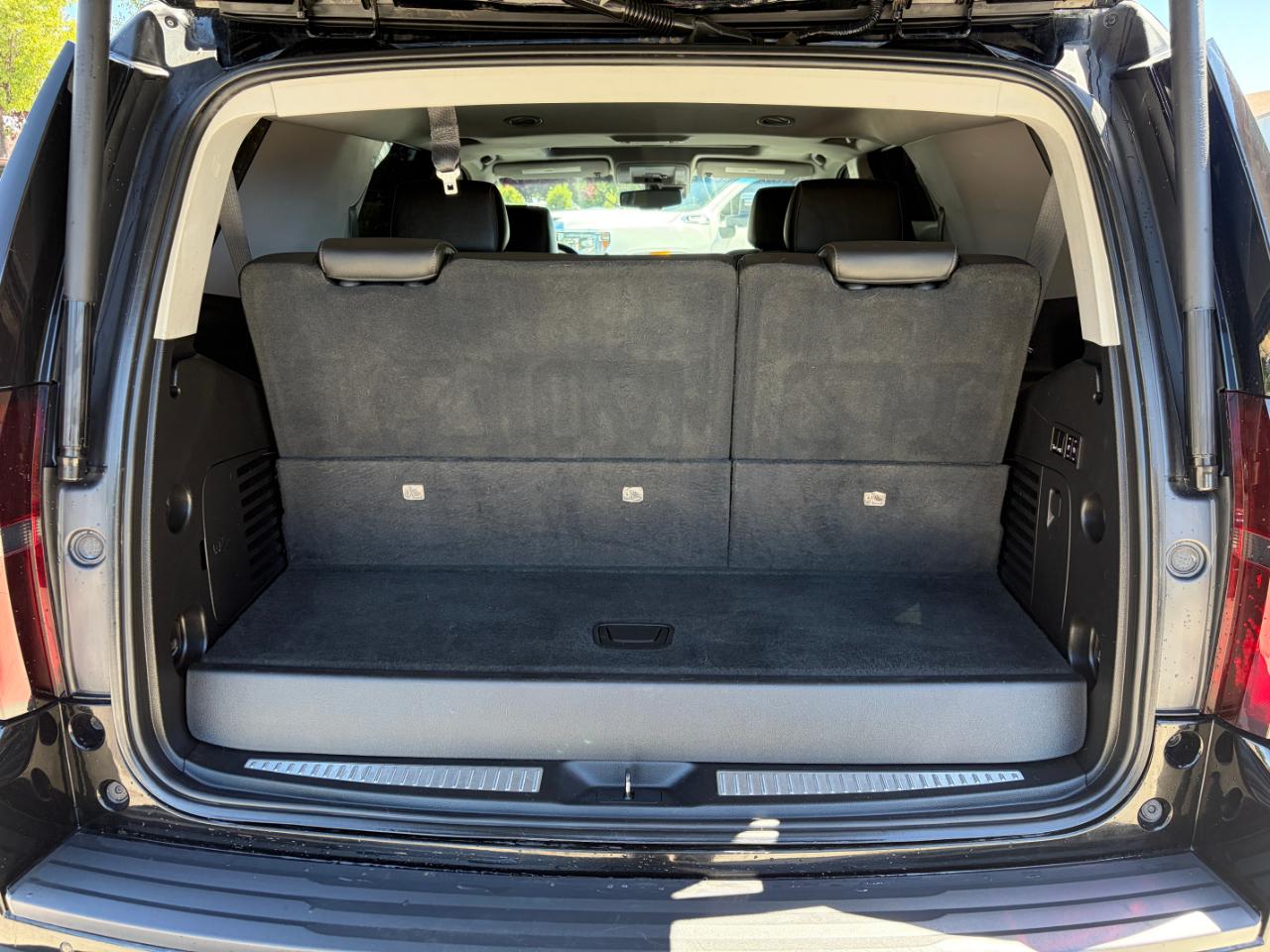 Chevrolet Tahoe 4WD 4dr Premier 2019