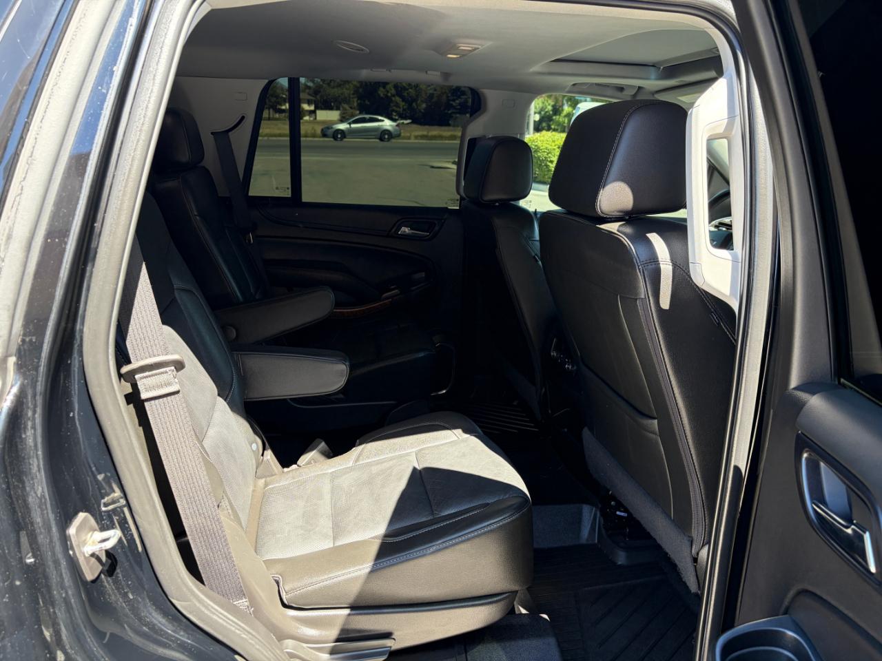 Chevrolet Tahoe 4WD 4dr Premier 2019