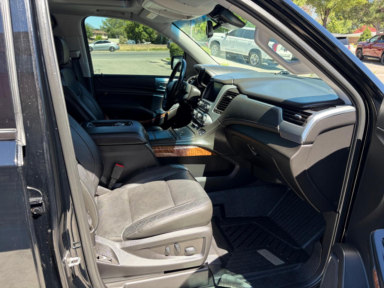 Chevrolet Tahoe 4WD 4dr Premier 2019
