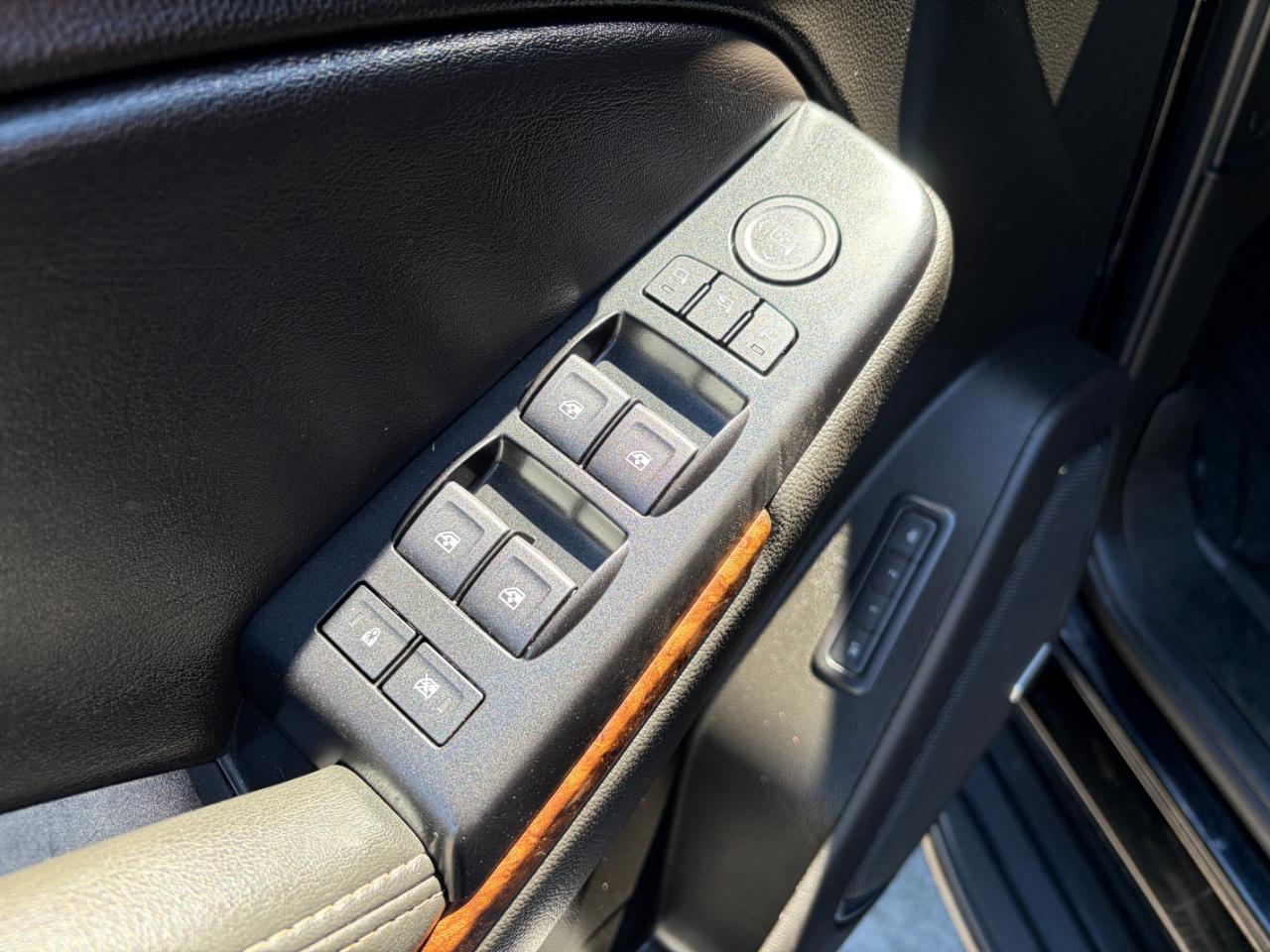 Chevrolet Tahoe 4WD 4dr Premier 2019