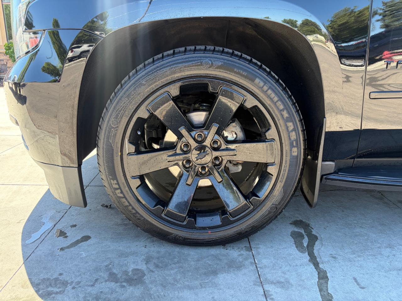 Chevrolet Tahoe 4WD 4dr Premier 2019