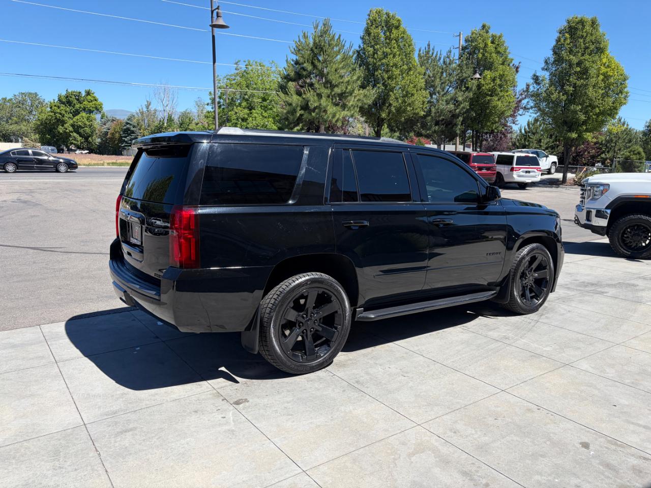 Chevrolet Tahoe 4WD 4dr Premier 2019