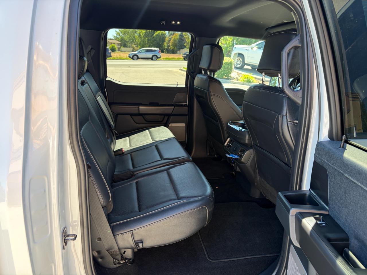 Ford F-150 Lariat 4WD SuperCrew 5.5' Box 2025