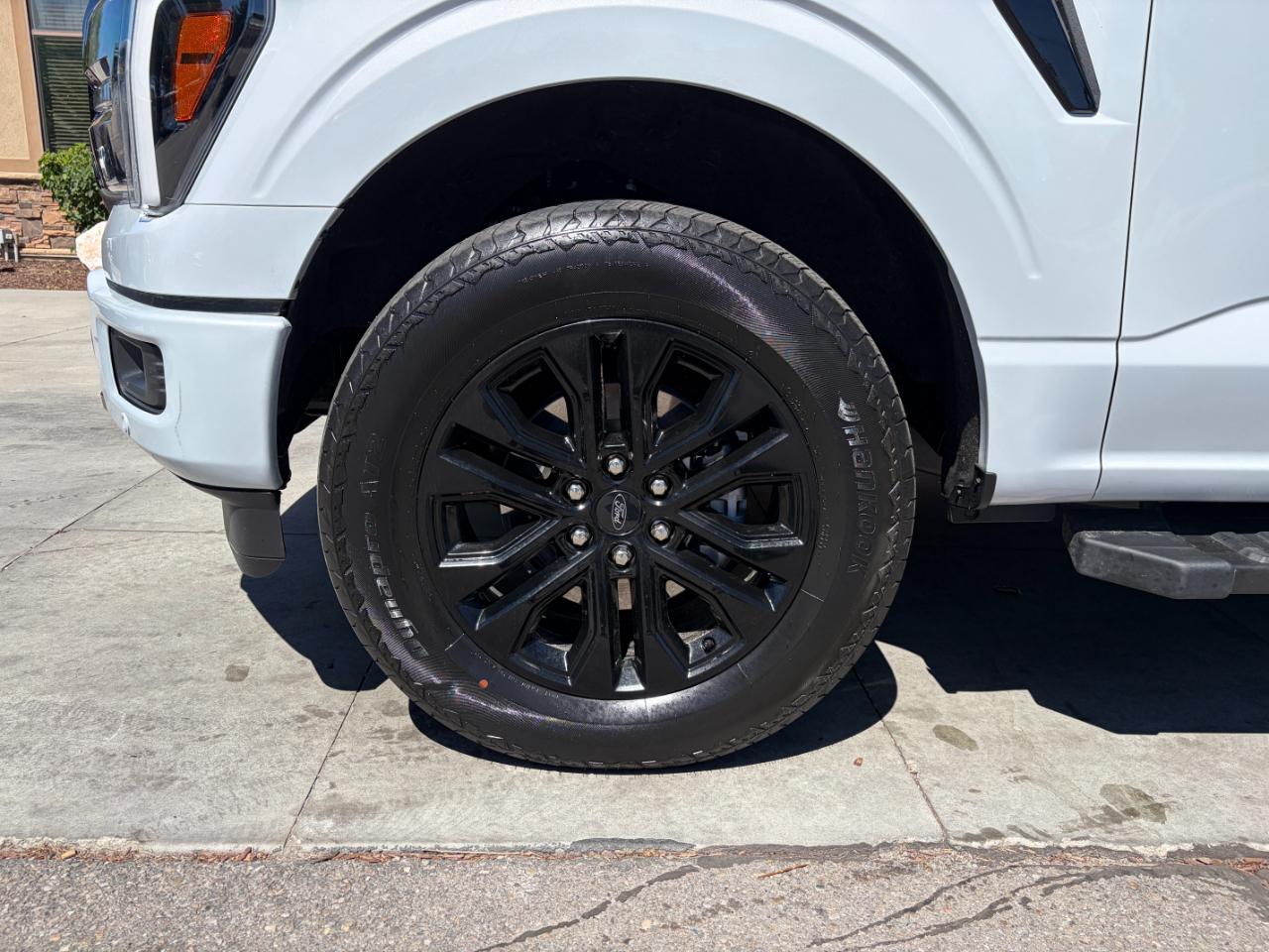 Ford F-150 Lariat 4WD SuperCrew 5.5' Box 2025