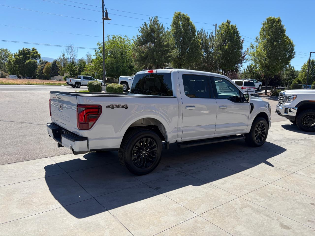 Ford F-150 Lariat 4WD SuperCrew 5.5' Box 2025