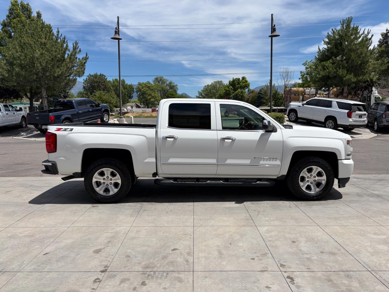 Chevrolet Silverado 1500 4WD Crew Cab 143.5" LTZ w/2LZ 2018