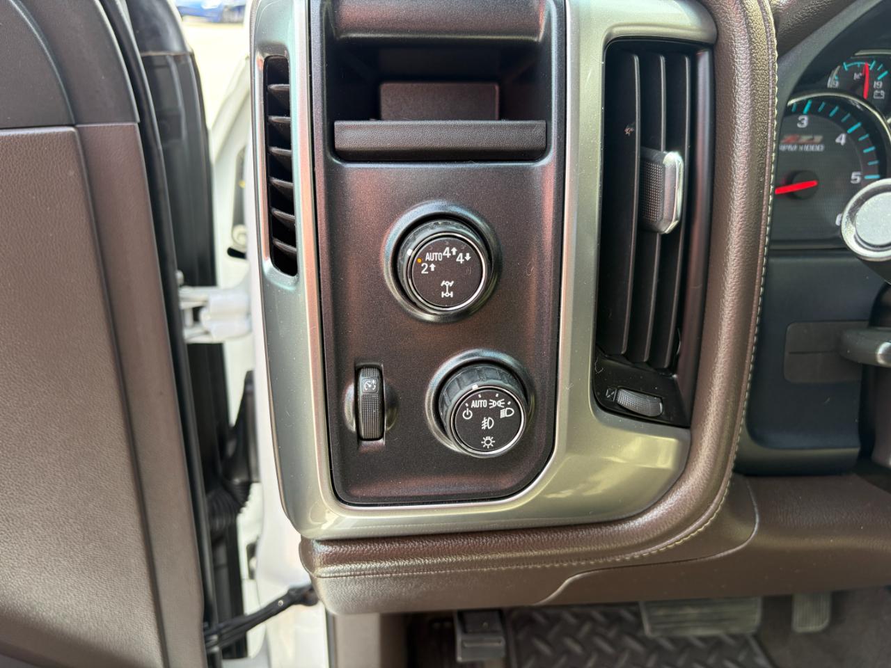 Chevrolet Silverado 1500 4WD Crew Cab 143.5" LTZ w/2LZ 2018
