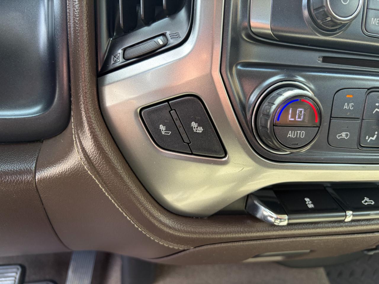 Chevrolet Silverado 1500 4WD Crew Cab 143.5" LTZ w/2LZ 2018