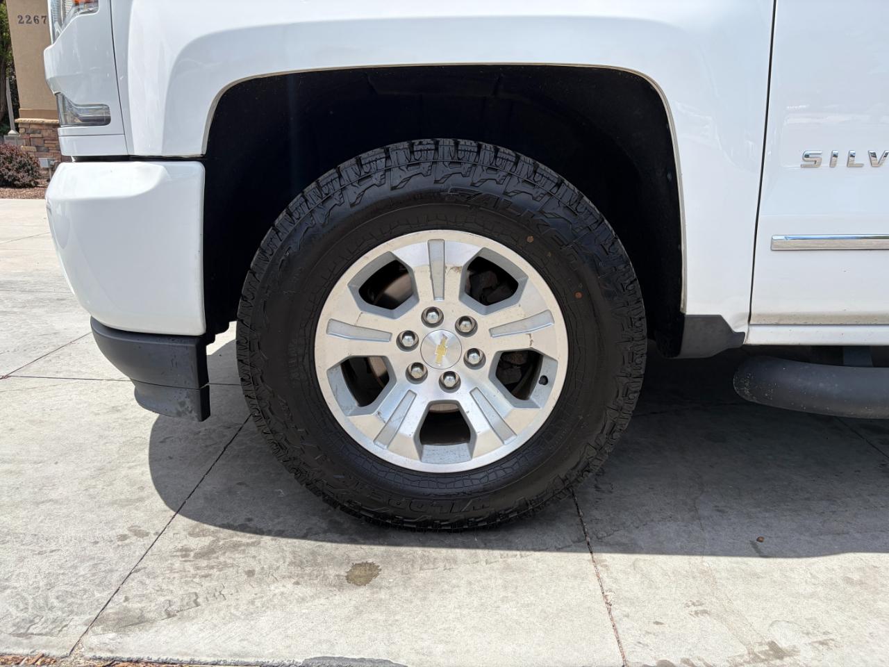 Chevrolet Silverado 1500 4WD Crew Cab 143.5" LTZ w/2LZ 2018