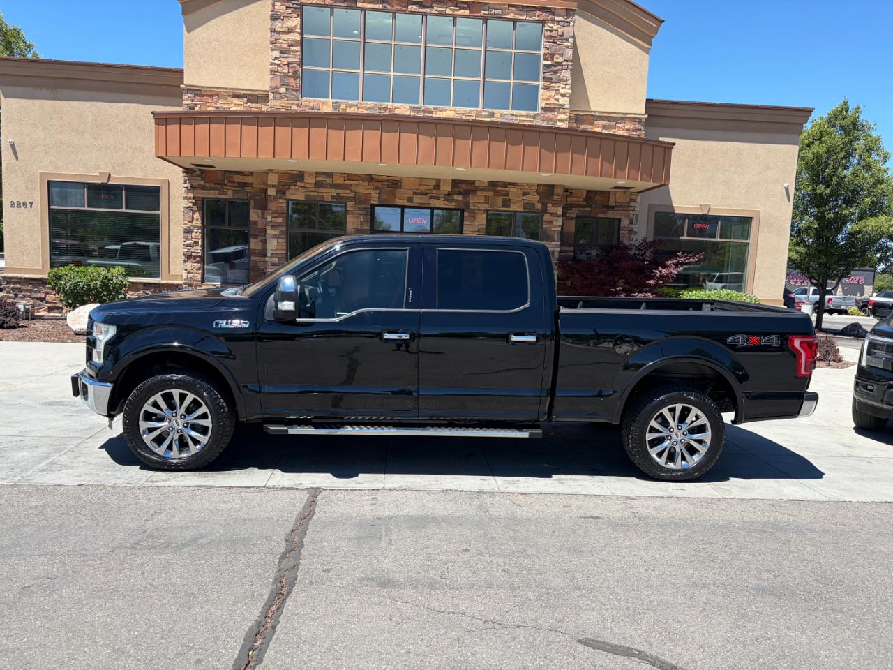 Ford F-150 4WD SuperCrew 157" Lariat 2016