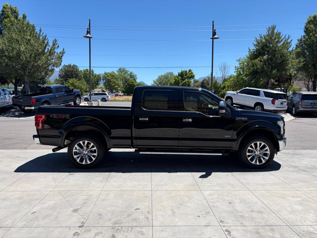 Ford F-150 4WD SuperCrew 157" Lariat 2016