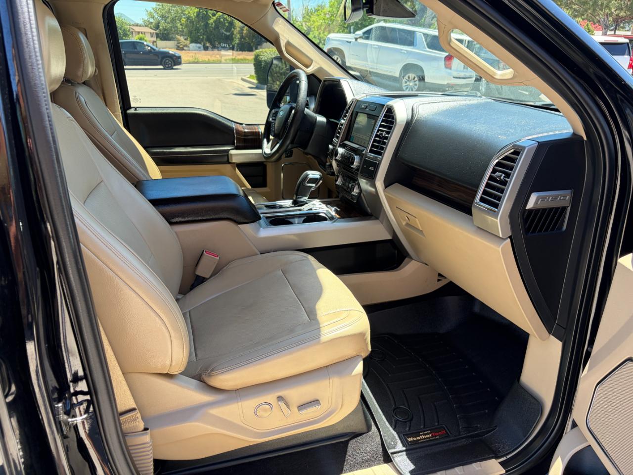 Ford F-150 4WD SuperCrew 157" Lariat 2016