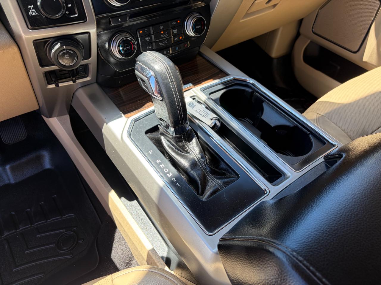 Ford F-150 4WD SuperCrew 157" Lariat 2016