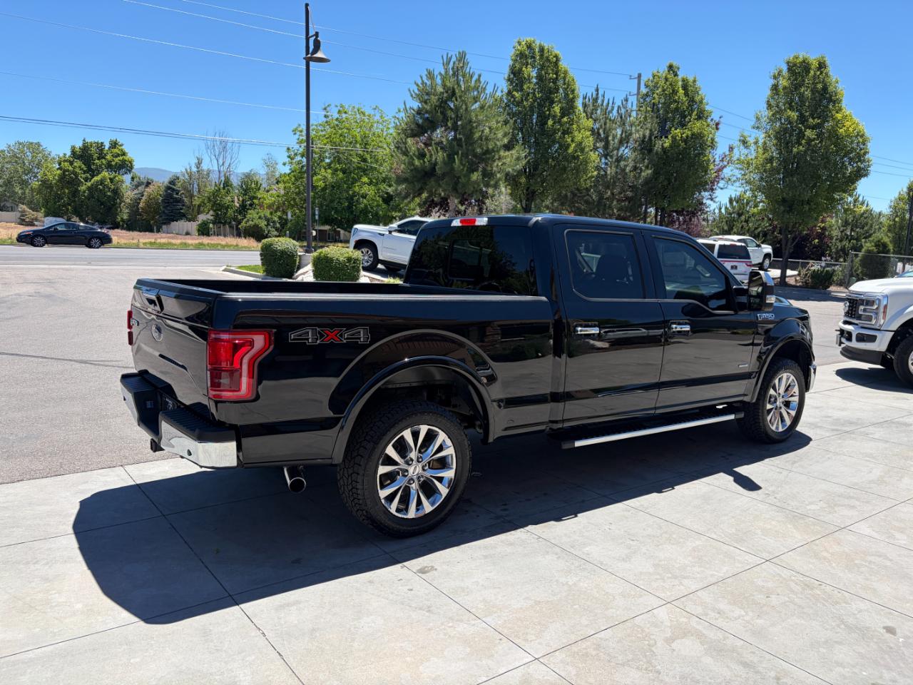 Ford F-150 4WD SuperCrew 157" Lariat 2016